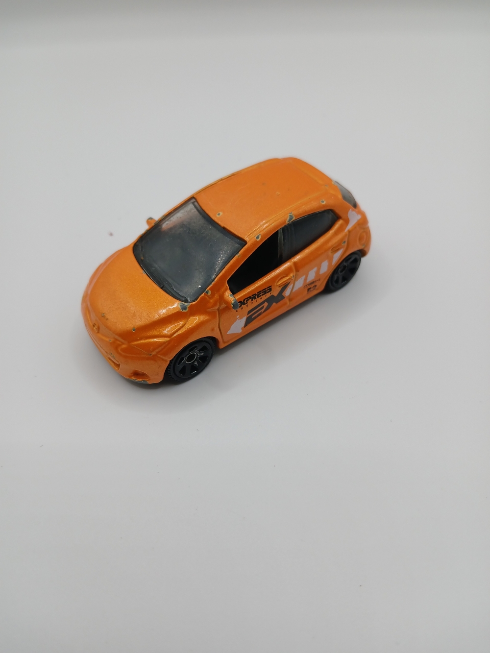 Matchbox 2008 Mazda 2 Orange‎ Diecast Car - Loose
